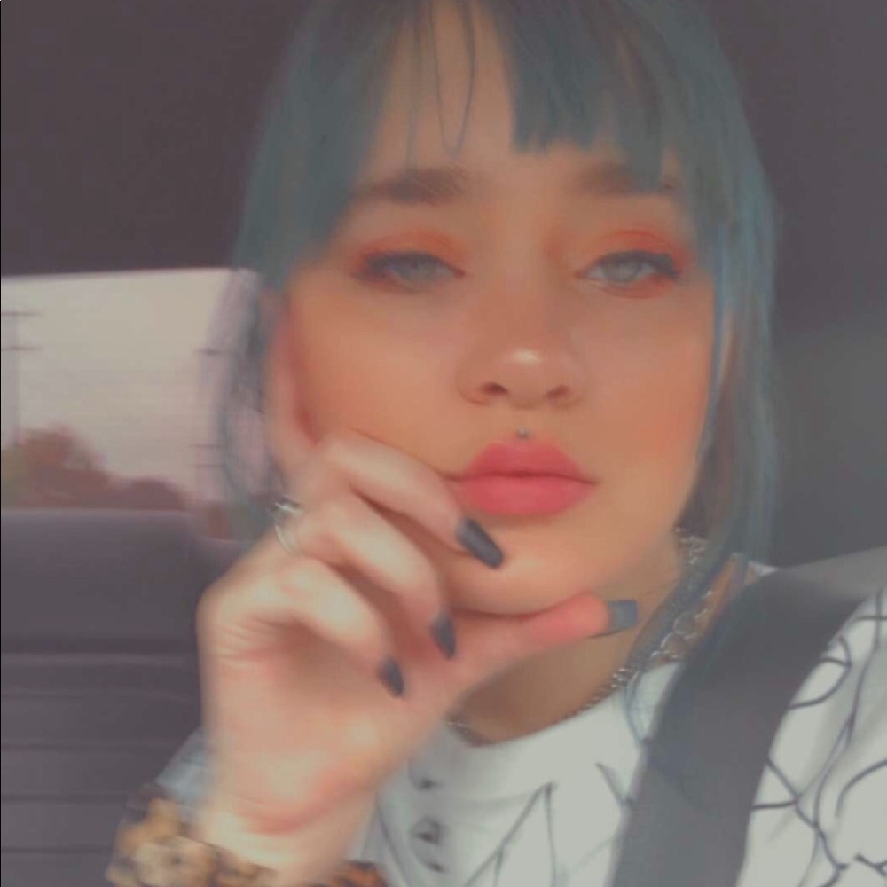 Meet your Posher, Kassidy